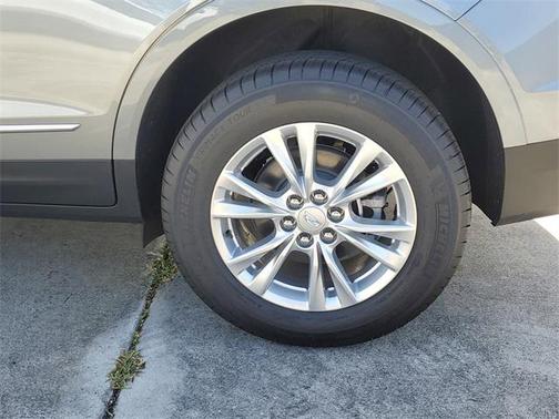 2025 Cadillac XT5 Luxury