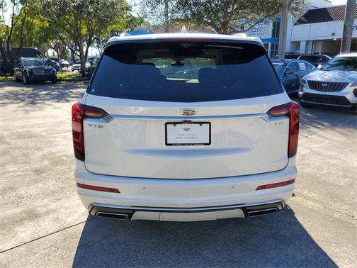 2023 Cadillac XT6 Premium Luxury FWD