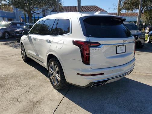 2023 Cadillac XT6 Premium Luxury FWD