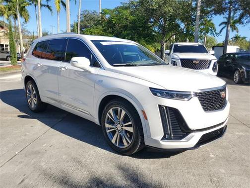 2023 Cadillac XT6 Premium Luxury FWD