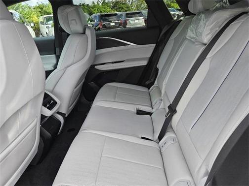 2025 Cadillac LYRIQ Luxury w/1SC