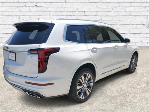 2025 Cadillac XT6 Premium Luxury FWD