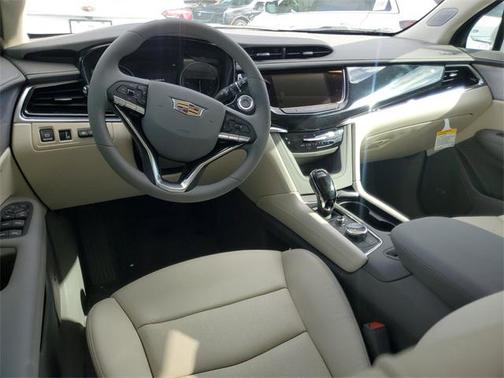 2025 Cadillac XT6 Premium Luxury FWD
