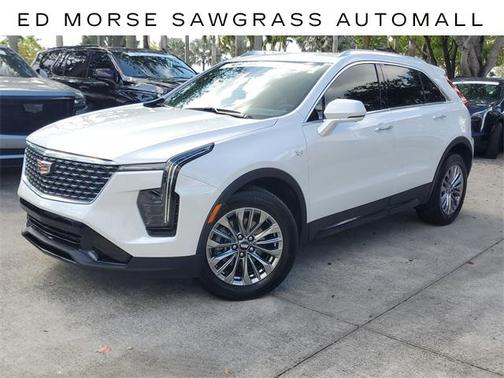 2025 Cadillac XT4 Premium Luxury