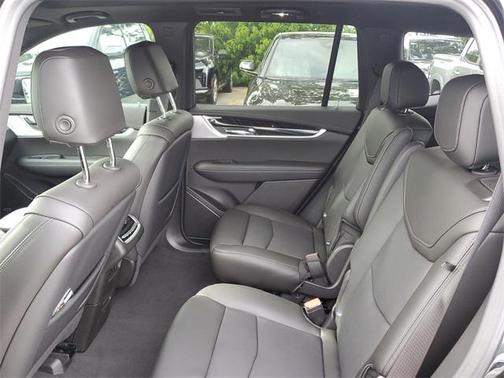 2025 Cadillac XT6 Premium Luxury FWD