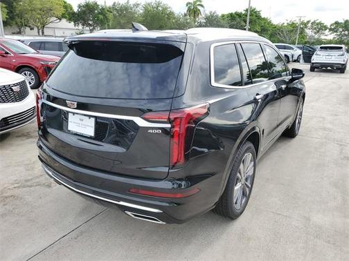 2025 Cadillac XT6 Premium Luxury FWD