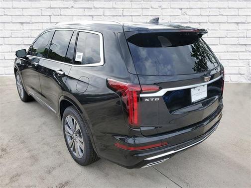 2025 Cadillac XT6 Premium Luxury FWD