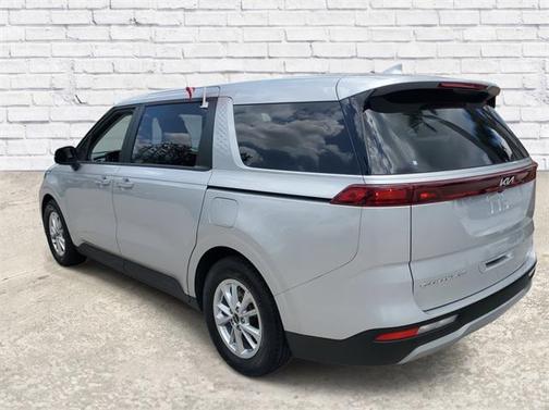 2022 Kia Carnival LXS