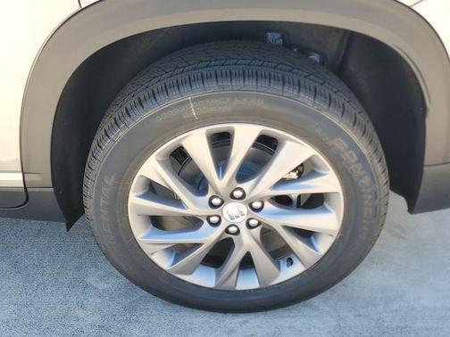 moonstone gray metallic 2026 Buick Enclave Preferred