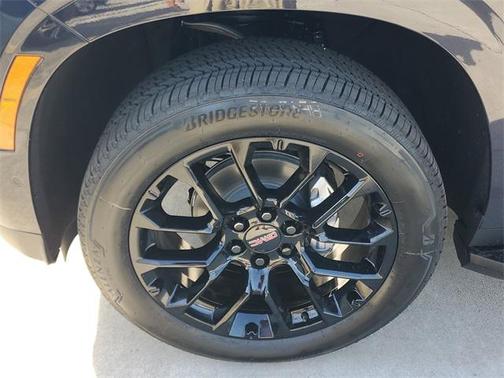 2026 GMC Yukon XL 2WD Elevation