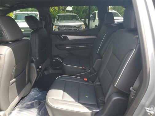 2025 Buick Enclave Preferred FWD