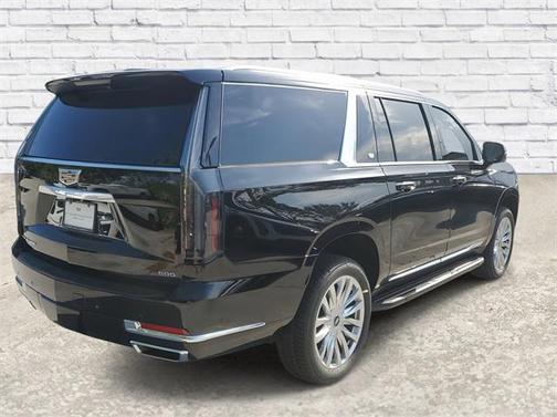 2025 Cadillac Escalade ESV Luxury