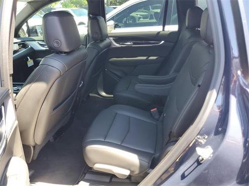 2025 Cadillac XT6 Premium Luxury FWD