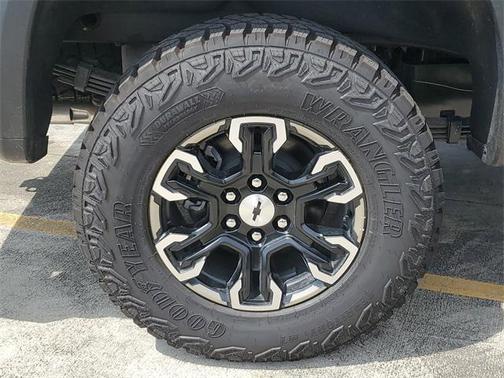 2025 Chevrolet Silverado 1500 ZR2