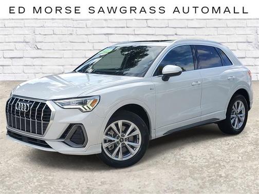 2022 Audi Q3 45 S line Premium Plus