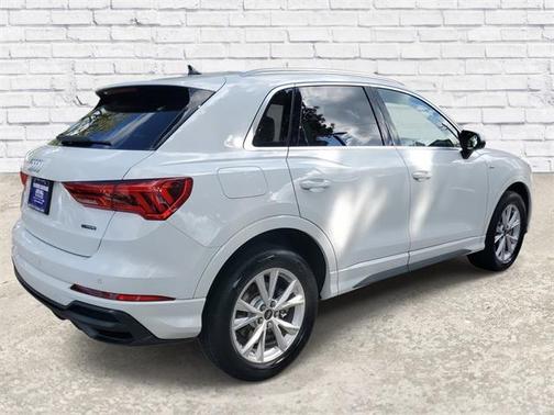 2022 Audi Q3 45 S line Premium Plus