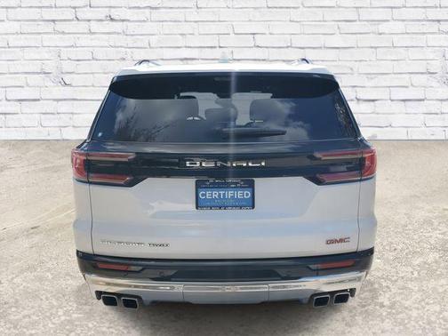 2025 GMC Acadia Denali