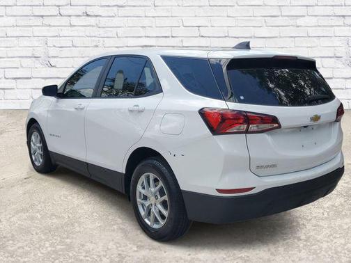Summit White 2024 Chevrolet Equinox LS
