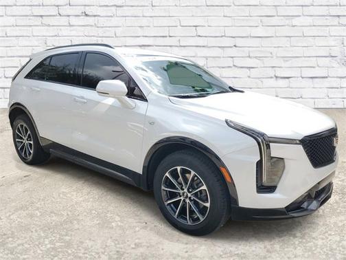 2024 Cadillac XT4 Sport