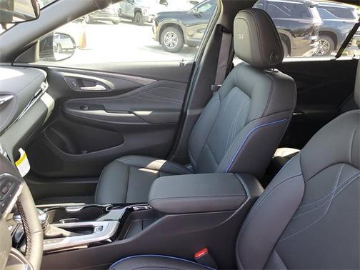 2025 Buick Envista Sport Touring FWD