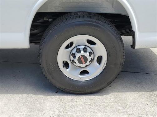 2025 GMC Savana 2500 Work Van