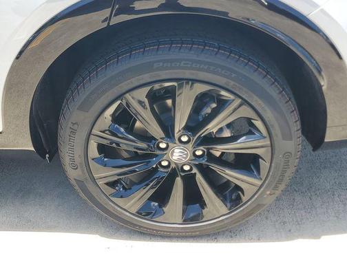 Summit White 2026 Buick Envista Sport Touring FWD