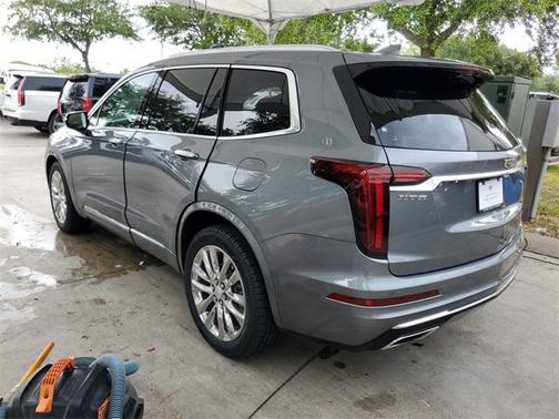 2021 Cadillac XT6 Premium Luxury FWD