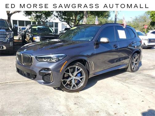 2022 BMW X5 M50i