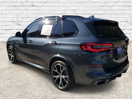 2022 BMW X5 M50i
