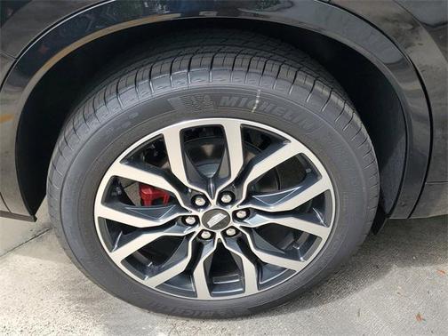 2025 Cadillac XT6 Sport AWD