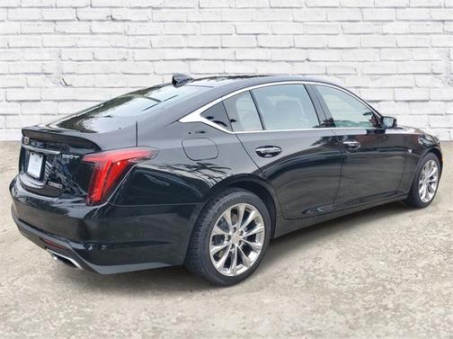 2022 Cadillac CT5 Premium Luxury