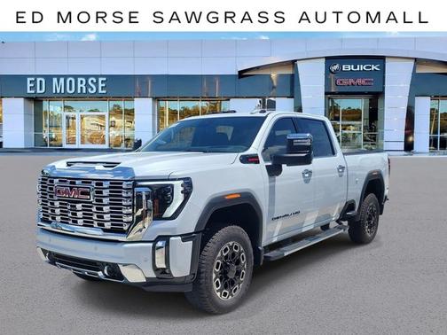 Glacier White Tricoat 2026 GMC Sierra 3500 Denali