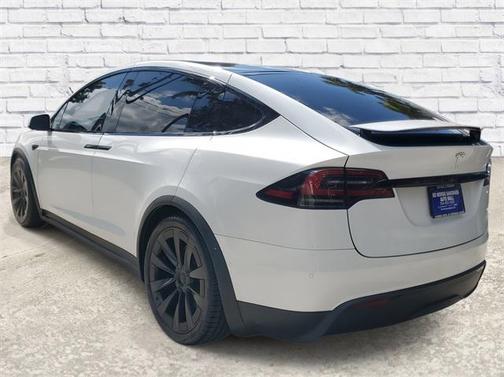 2023 Tesla Model X Standard Range