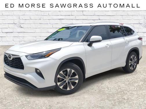 2024 Toyota Highlander XLE