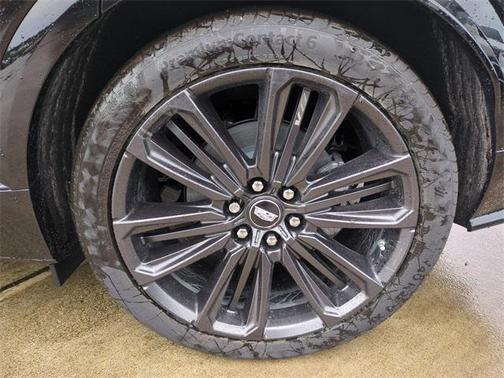 2026 Cadillac LYRIQ V