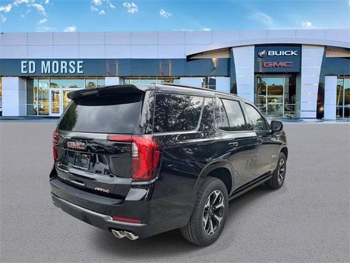 2026 GMC Yukon 4WD AT4