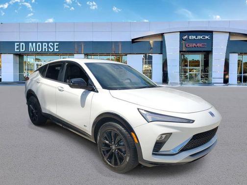 Summit White 2026 Buick Envista Sport Touring FWD