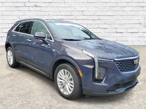 2024 Cadillac XT4 Luxury