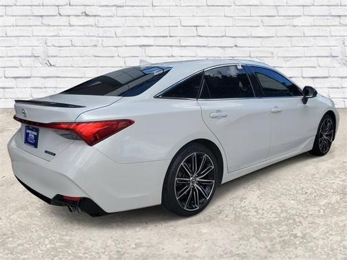 2019 Toyota Avalon Touring