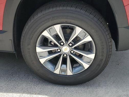 Radiant Red Tintcoat 2026 Chevrolet Equinox 1LT