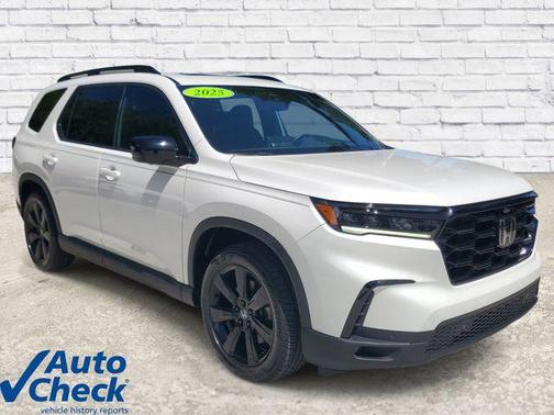 Platinum White Pearl 2025 Honda Pilot Black Edition