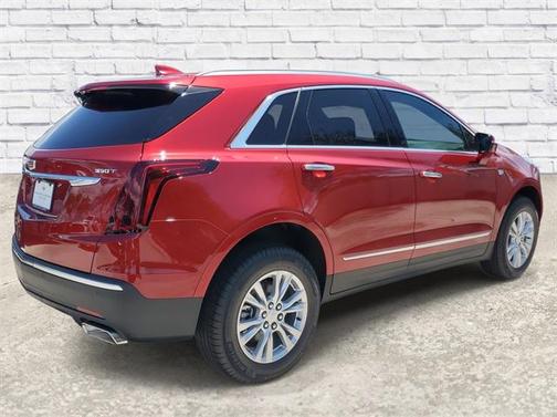 2025 Cadillac XT5 Luxury