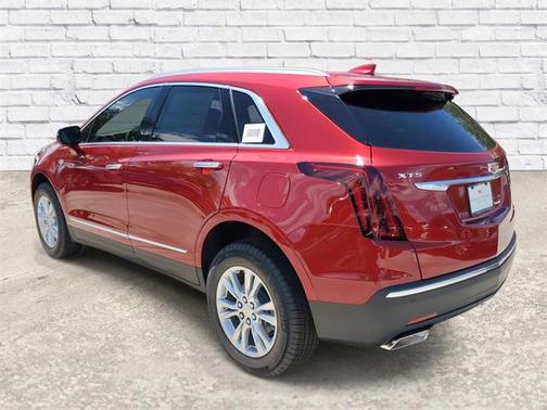 2025 Cadillac XT5 Luxury