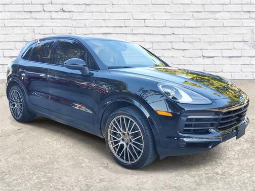 2023 Porsche Cayenne Platinum Edition