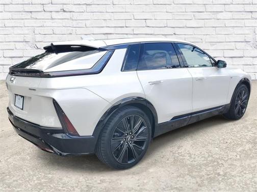 2024 Cadillac LYRIQ Sport