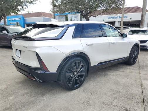 2024 Cadillac LYRIQ Sport