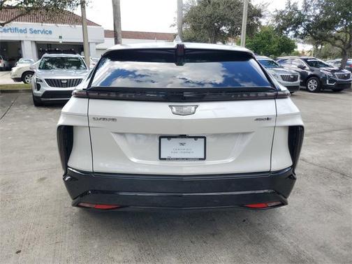 2024 Cadillac LYRIQ Sport