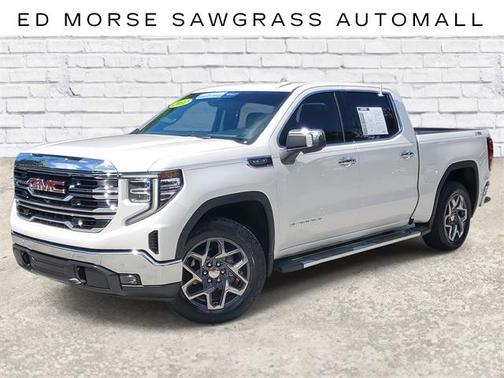 2022 GMC Sierra 1500 SLT