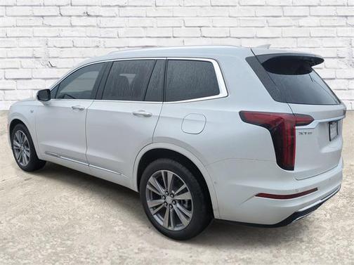 2025 Cadillac XT6 Premium Luxury FWD