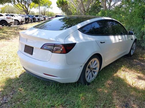 2023 Tesla Model 3 Standard Range